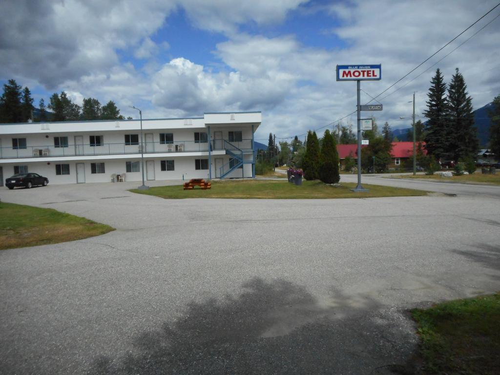 Blue River Motel Exteriör bild